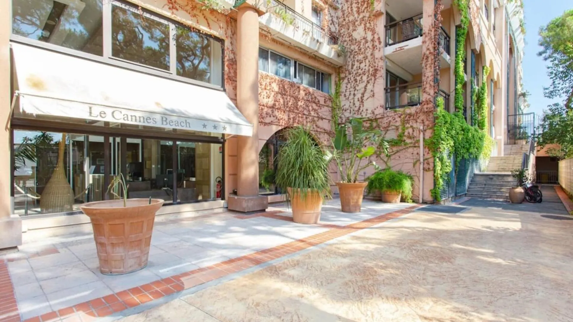 Azur Palm Furnished Flat Apartment Cannes