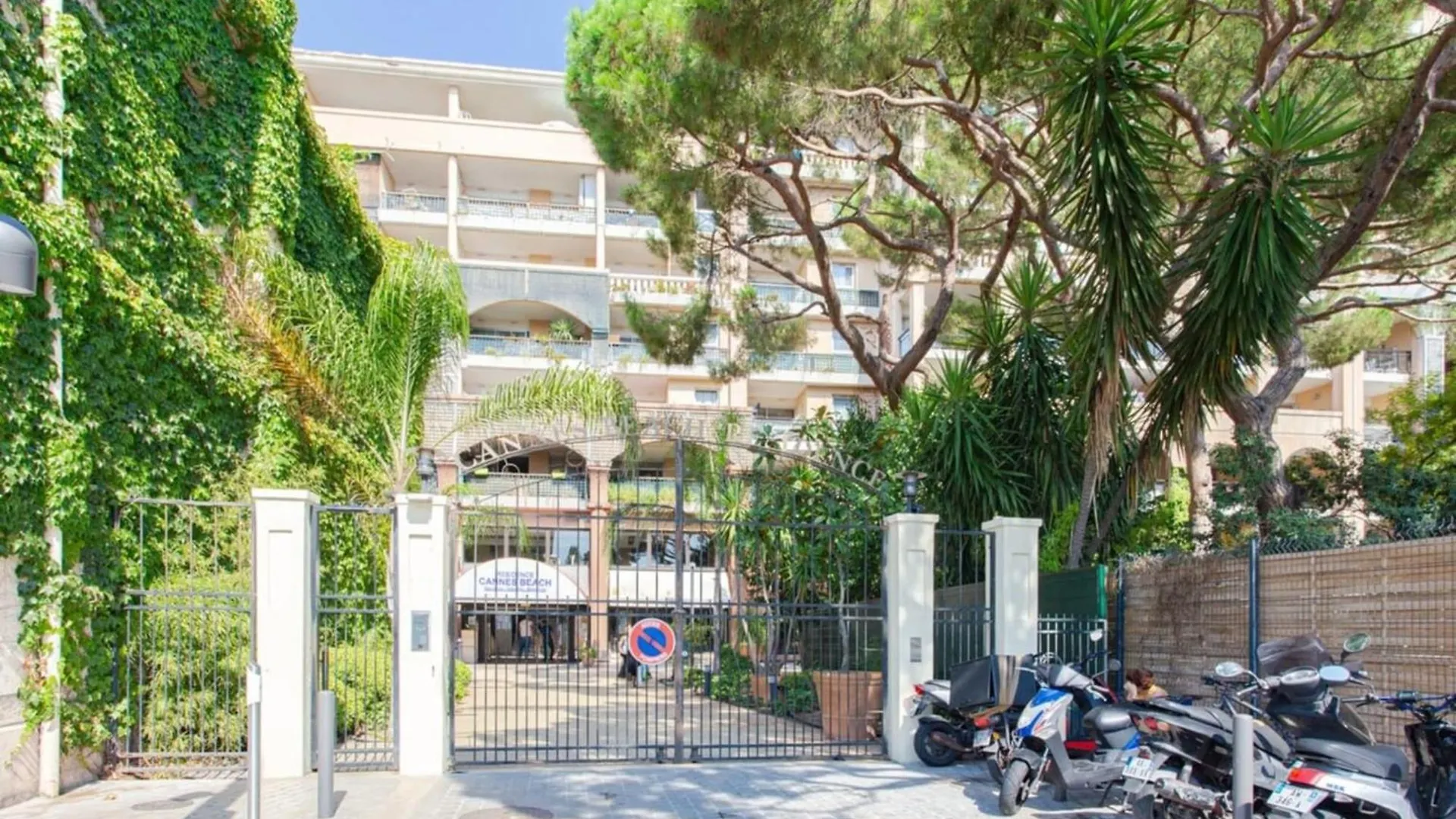 Azur Palm Furnished Flat Apartment Cannes