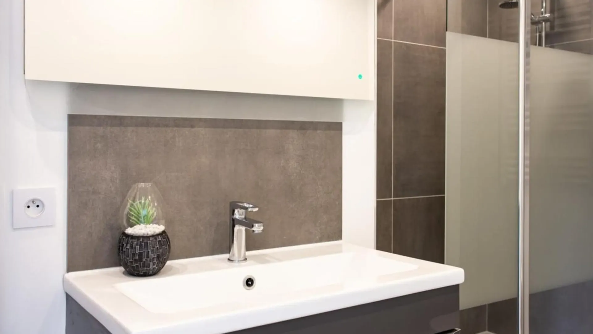 Azur Palm Furnished Flat Apartment Cannes